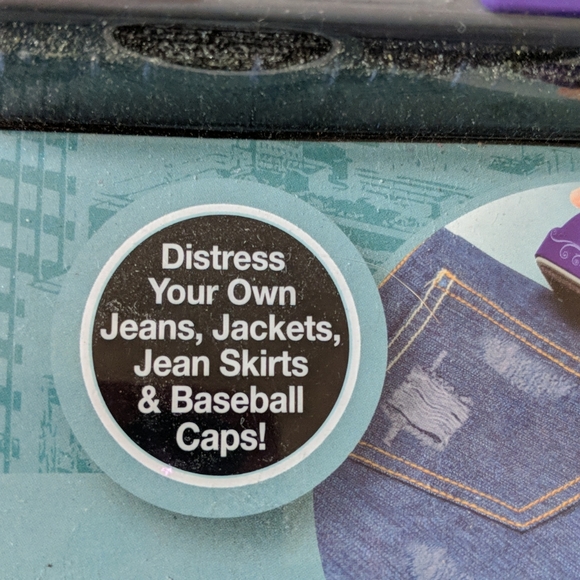 Jean Distresser - Picture 3 of 3